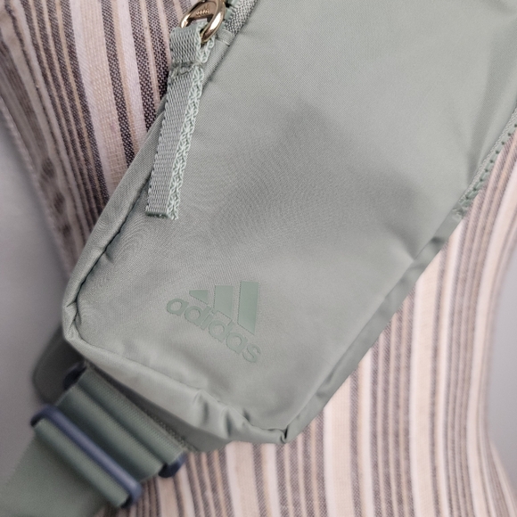 Adidas Essentials 2 Sling Crossbody Bag - Picture 4 of 12
